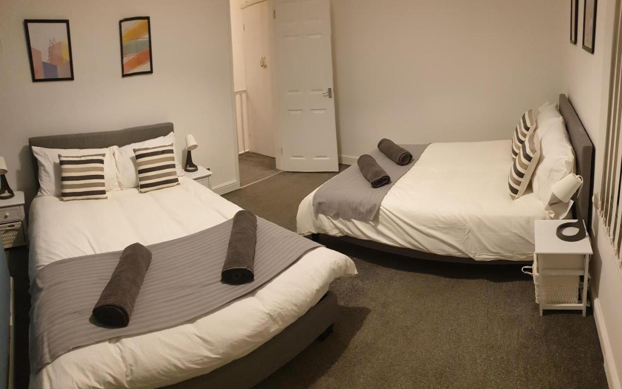 4 Bedrooms, Sleeps 10, Near Lfc & Efc Liverpool Eksteriør bilde