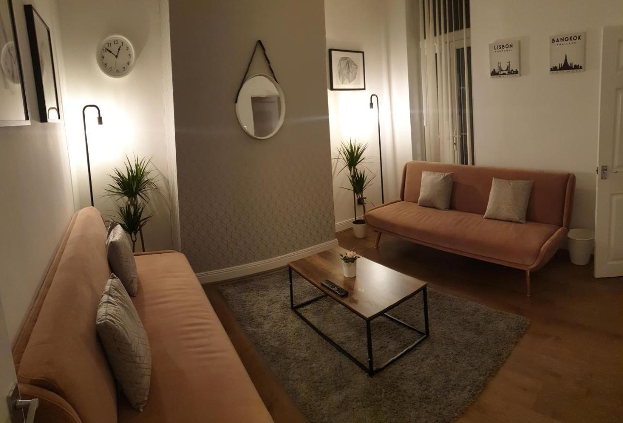 4 Bedrooms, Sleeps 10, Near Lfc & Efc Liverpool Eksteriør bilde
